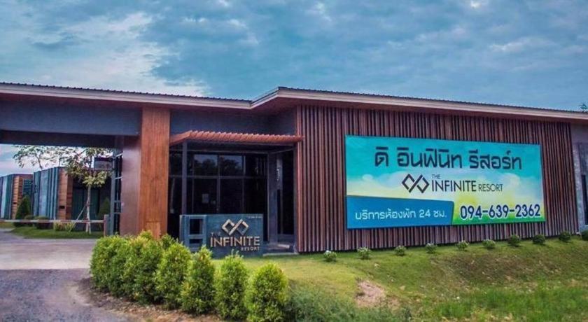 The Infinite Resort Nakhon Sawan Exterior foto