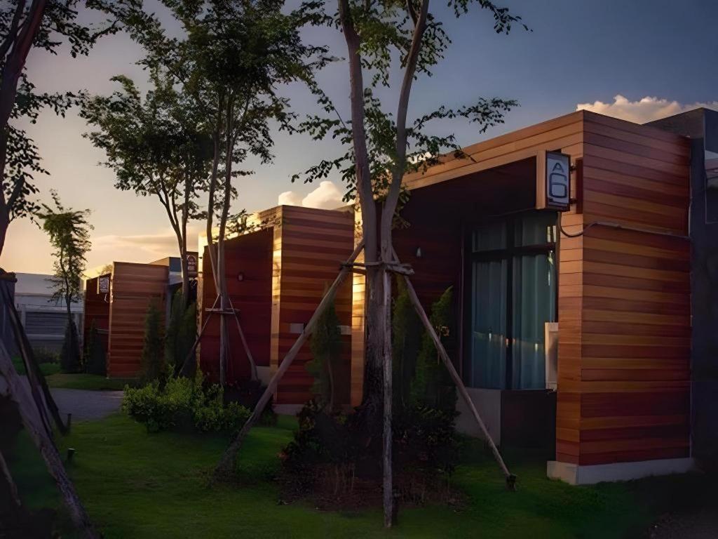 The Infinite Resort Nakhon Sawan Exterior foto