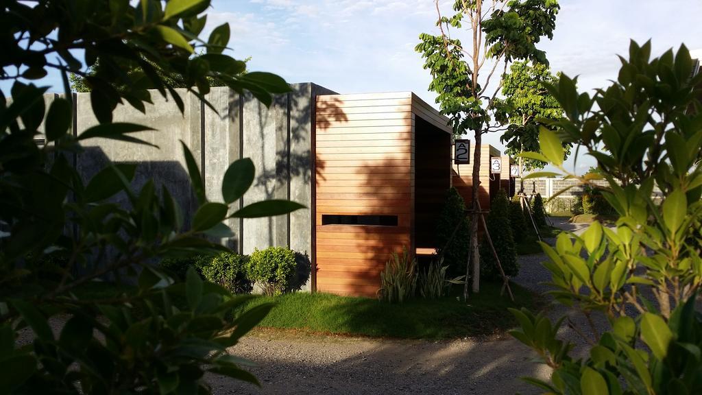 The Infinite Resort Nakhon Sawan Exterior foto