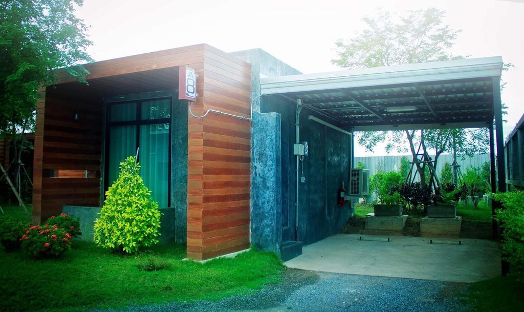 The Infinite Resort Nakhon Sawan Exterior foto